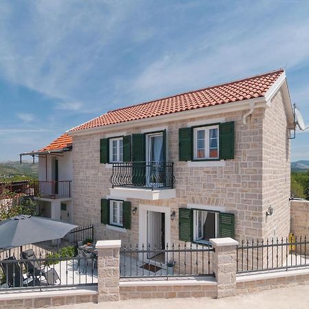 Stunning Home In Primosten With Kitchen Εξωτερικό φωτογραφία